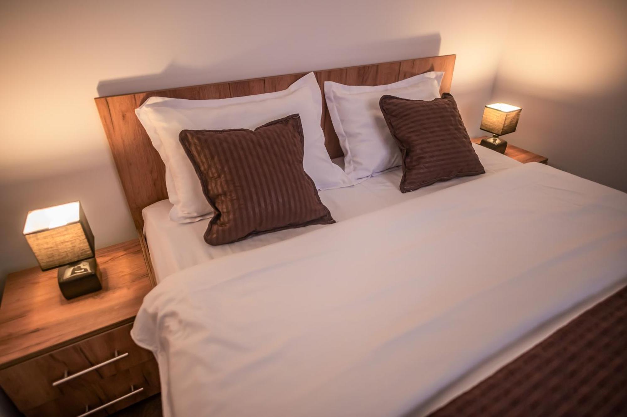Alpine Bliss Sinaia Hotel Ngoại thất bức ảnh